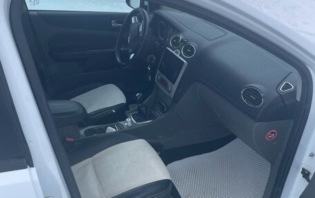 Ford Focus II рестайлинг, 2011 год, 695 000 рублей, 5 фотография