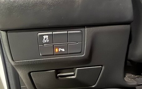 Mazda 6, 2018 год, 1 870 000 рублей, 15 фотография