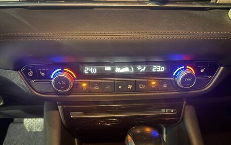 Mazda 6, 2018 год, 1 870 000 рублей, 14 фотография