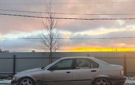 BMW 3 серия, 1995 год, 350 000 рублей, 11 фотография