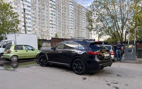Infiniti FX II, 2012 год, 1 600 000 рублей, 14 фотография