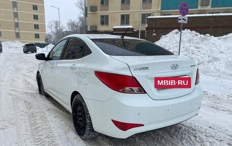 Hyundai Solaris II рестайлинг, 2014 год, 900 000 рублей, 5 фотография