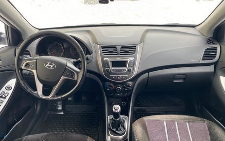 Hyundai Solaris II рестайлинг, 2014 год, 900 000 рублей, 11 фотография