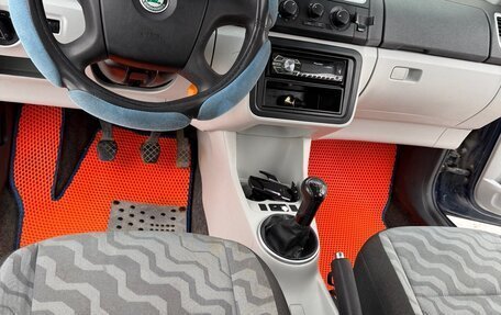 Skoda Fabia II, 2008 год, 450 000 рублей, 11 фотография