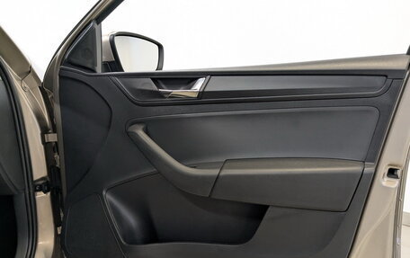 Skoda Rapid II, 2020 год, 1 700 000 рублей, 24 фотография