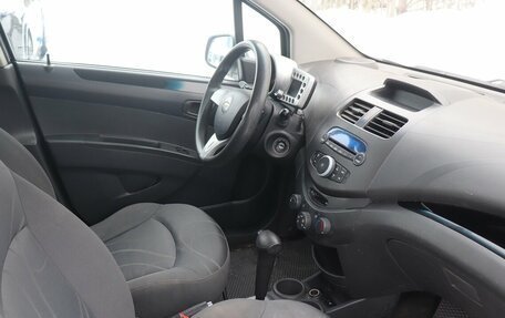 Chevrolet Spark III, 2011 год, 590 000 рублей, 6 фотография