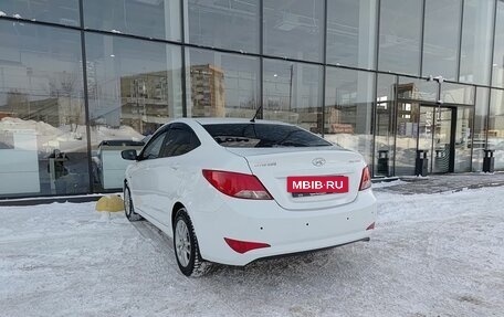 Hyundai Solaris II рестайлинг, 2015 год, 899 800 рублей, 8 фотография
