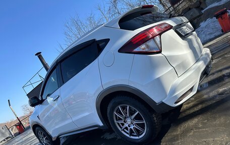 Honda Vezel, 2014 год, 1 250 000 рублей, 3 фотография