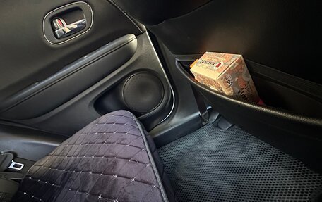 Honda Vezel, 2014 год, 1 250 000 рублей, 12 фотография