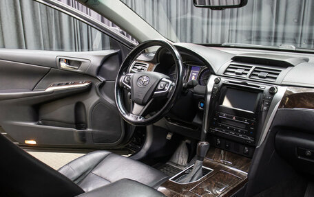 Toyota Camry, 2017 год, 1 949 000 рублей, 9 фотография