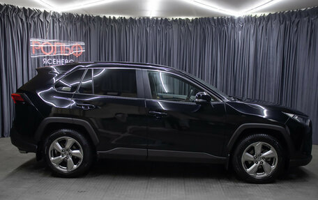 Toyota RAV4, 2021 год, 3 898 000 рублей, 4 фотография