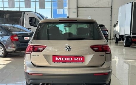 Volkswagen Tiguan II, 2018 год, 2 800 000 рублей, 7 фотография