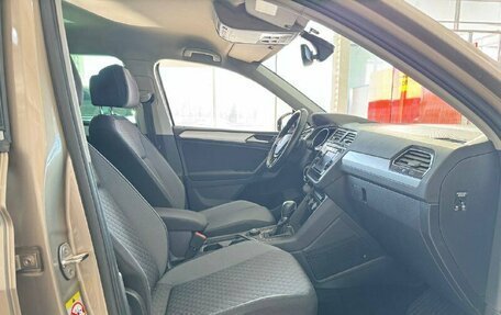 Volkswagen Tiguan II, 2018 год, 2 800 000 рублей, 18 фотография