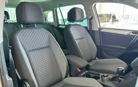 Volkswagen Tiguan II, 2018 год, 2 800 000 рублей, 19 фотография