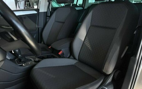 Volkswagen Tiguan II, 2018 год, 2 800 000 рублей, 25 фотография