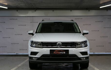 Volkswagen Tiguan II, 2019 год, 2 400 000 рублей, 2 фотография