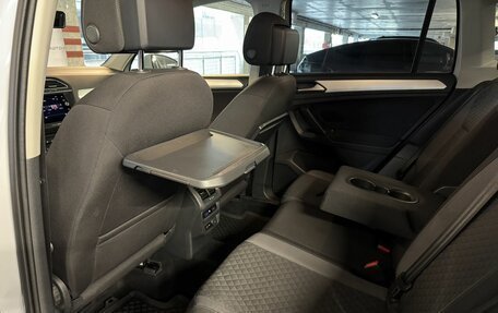 Volkswagen Tiguan II, 2019 год, 2 400 000 рублей, 18 фотография