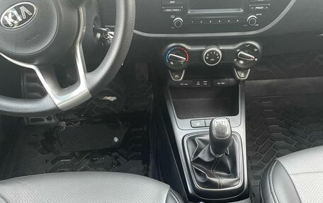 KIA Rio IV, 2017 год, 1 055 000 рублей, 13 фотография