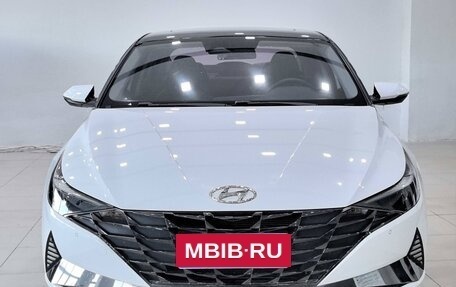 Hyundai Elantra, 2021 год, 1 385 000 рублей, 2 фотография