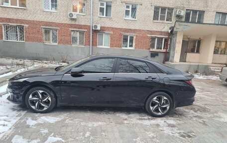 Hyundai Elantra, 2023 год, 2 030 000 рублей, 4 фотография