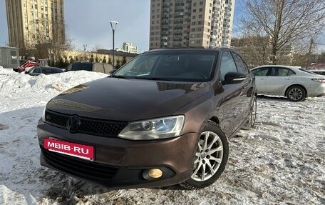 Volkswagen Jetta VI, 2014 год, 980 000 рублей, 3 фотография