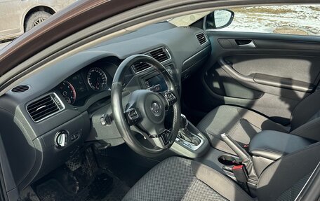 Volkswagen Jetta VI, 2014 год, 980 000 рублей, 14 фотография