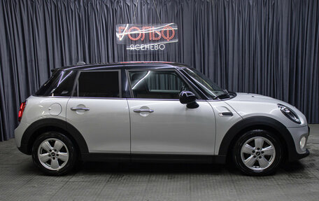 MINI Hatch, 2019 год, 1 898 000 рублей, 4 фотография