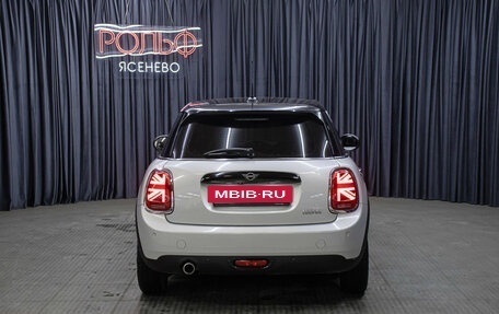 MINI Hatch, 2019 год, 1 898 000 рублей, 6 фотография