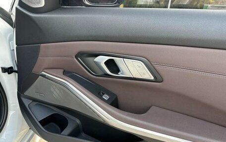 BMW 3 серия, 2022 год, 2 600 003 рублей, 14 фотография