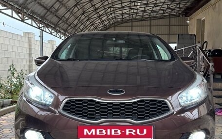 KIA cee'd III, 2013 год, 1 280 000 рублей, 2 фотография