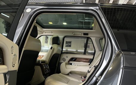 Land Rover Range Rover IV рестайлинг, 2019 год, 6 450 000 рублей, 12 фотография