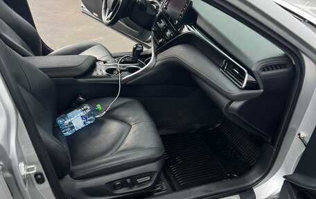 Toyota Camry, 2021 год, 3 350 000 рублей, 7 фотография