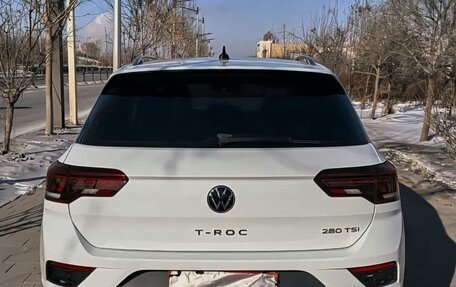 Volkswagen T-Roc I, 2022 год, 1 800 000 рублей, 5 фотография