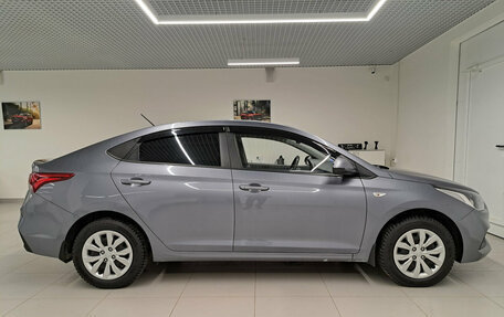 Hyundai Solaris II рестайлинг, 2018 год, 1 065 000 рублей, 8 фотография