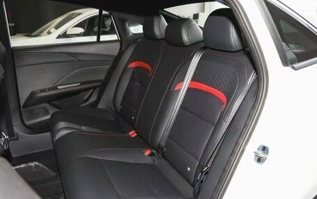 MG 5, 2026 год, 9 фотография