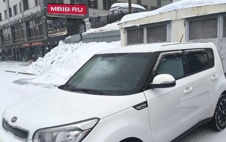 KIA Soul II рестайлинг, 2015 год, 1 300 000 рублей, 3 фотография