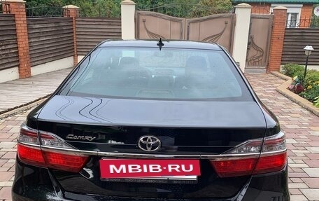 Toyota Camry, 2017 год, 2 510 000 рублей, 3 фотография