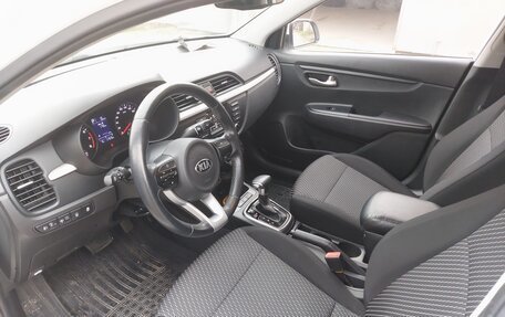 KIA Rio IV, 2018 год, 1 550 000 рублей, 12 фотография