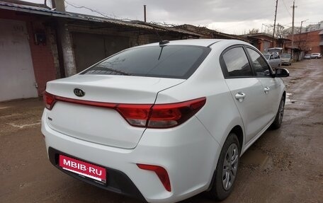 KIA Rio IV, 2018 год, 1 550 000 рублей, 4 фотография