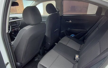 KIA Rio IV, 2018 год, 1 550 000 рублей, 15 фотография