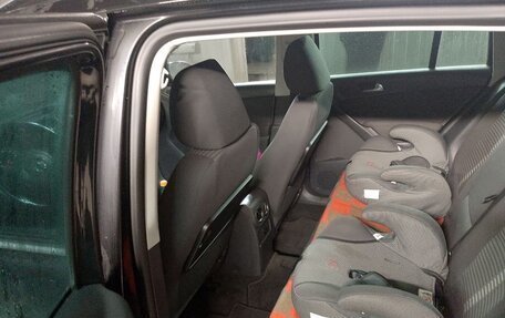 Volkswagen Tiguan I, 2011 год, 1 300 000 рублей, 14 фотография