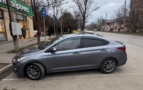 Hyundai Solaris II рестайлинг, 2017 год, 1 150 000 рублей, 3 фотография