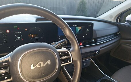 KIA Carnival, 2024 год, 6 200 000 рублей, 13 фотография