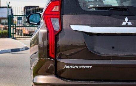 Mitsubishi Pajero Sport III рестайлинг, 2023 год, 4 050 000 рублей, 7 фотография