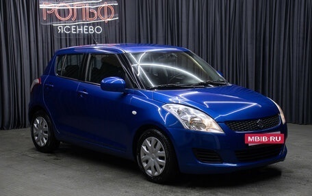 Suzuki Swift IV, 2011 год, 898 000 рублей, 3 фотография