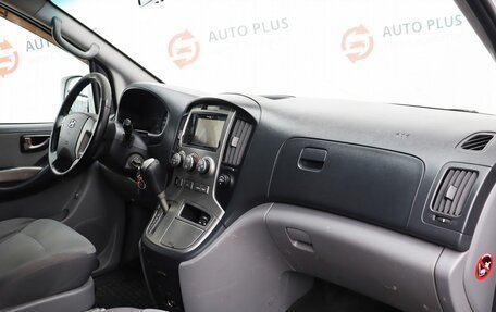 Hyundai H-1 II рестайлинг, 2011 год, 1 650 000 рублей, 8 фотография