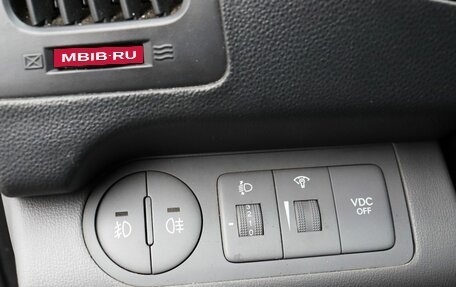 Hyundai H-1 II рестайлинг, 2011 год, 1 650 000 рублей, 10 фотография