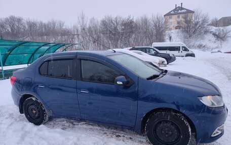 Renault Logan II, 2017 год, 690 000 рублей, 3 фотография