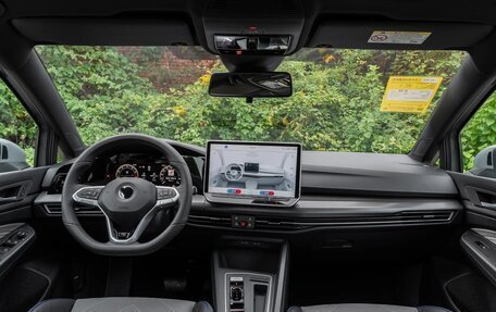 Volkswagen Golf R, 2025 год, 7 289 000 рублей, 11 фотография