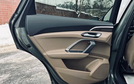 Audi Q5, 2025 год, 14 фотография